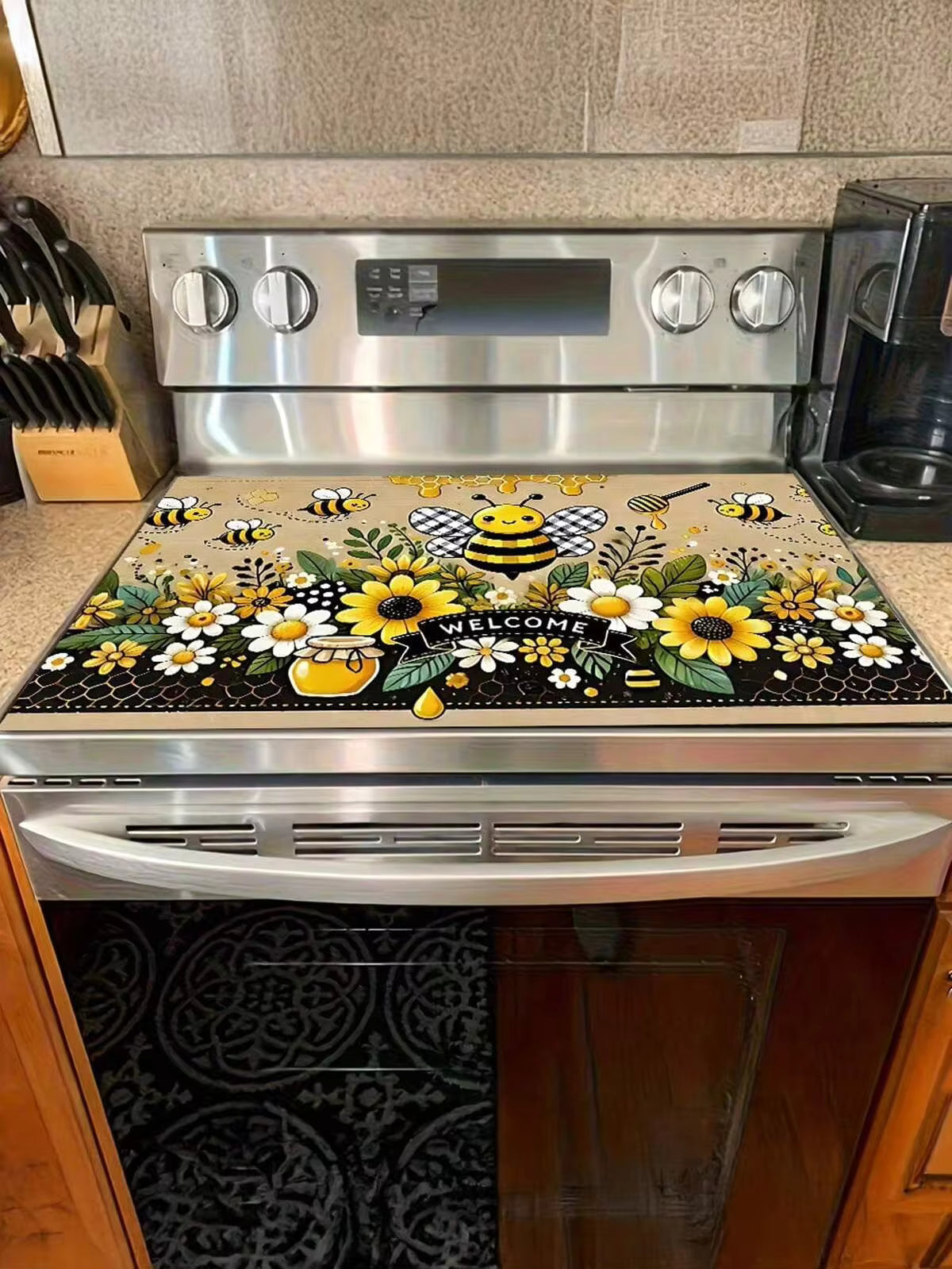 1pc Cartoon Bee And Sunflower Design Stove Top Cover, Non-Slip, And Washable. It Serves As A Kitchen Protector And Features A Charming Floral Insect Print, Travel Essentials, Kitchen Essentials